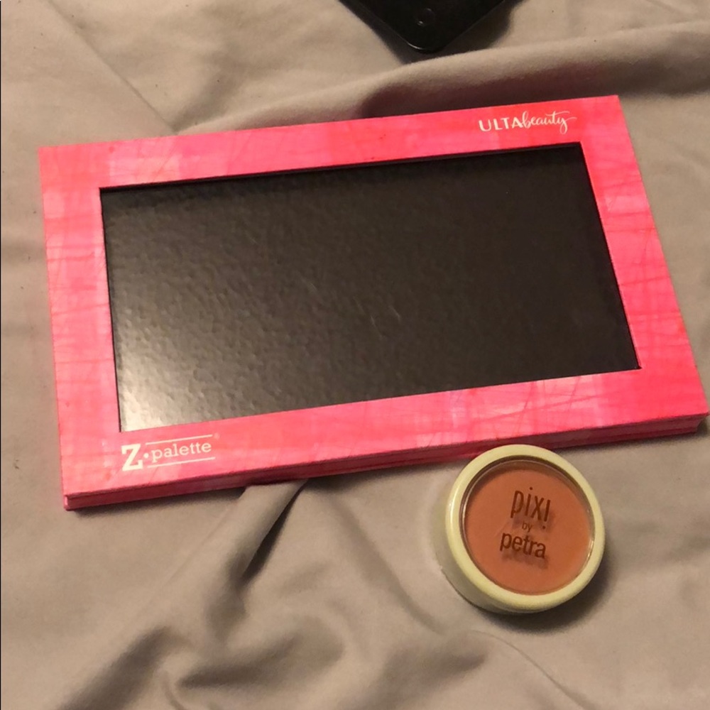 Z pallete and blush